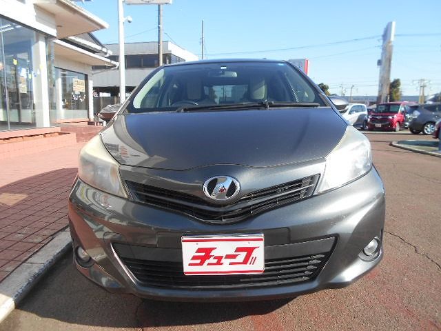 Toyota VITZ 2012-12 28618-12