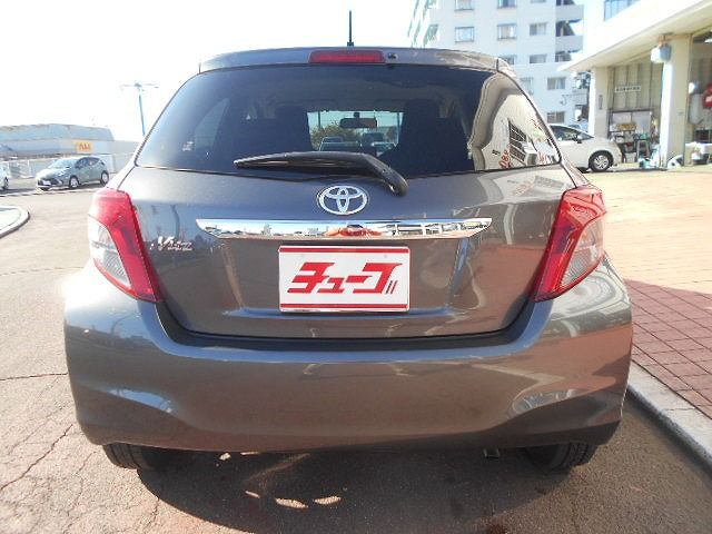 Toyota VITZ 2012-12 28618-18