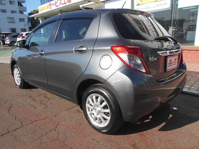 Toyota VITZ 2012-12 28618-8