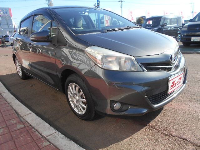 Toyota VITZ 2012-12 28618-6