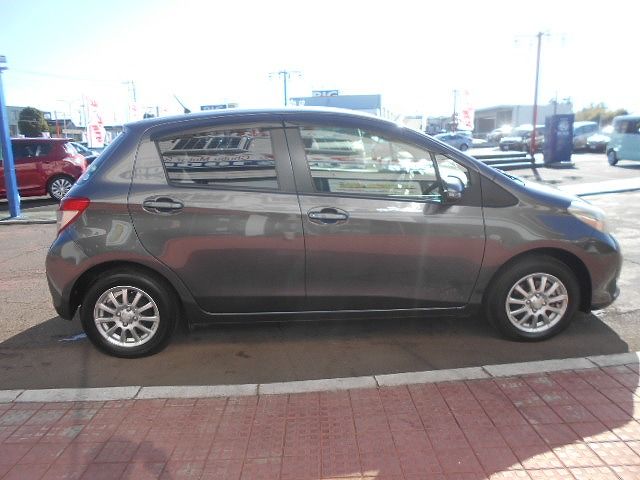 Toyota VITZ 2012-12 28618-13