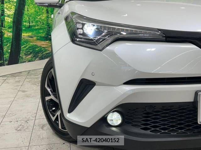 Toyota C-HR 2017-08 357853-12