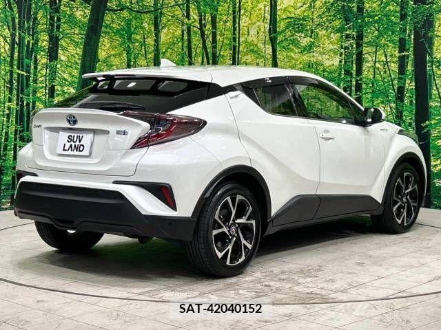 Toyota C-HR 2017-08 357853-17