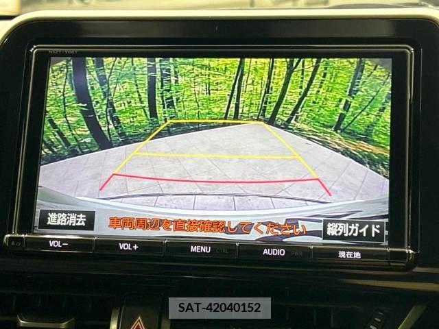 Toyota C-HR 2017-08 357853-3