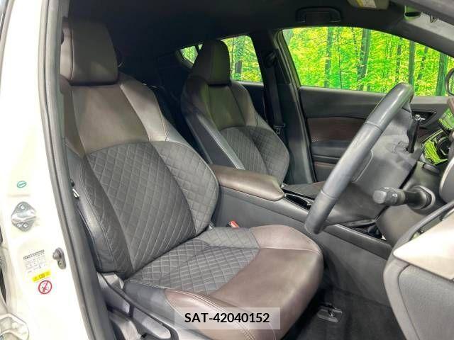 Toyota C-HR 2017-08 357853-7