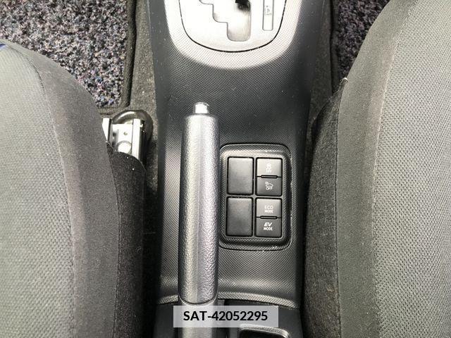 Toyota AQUA 2016-02 381500-22