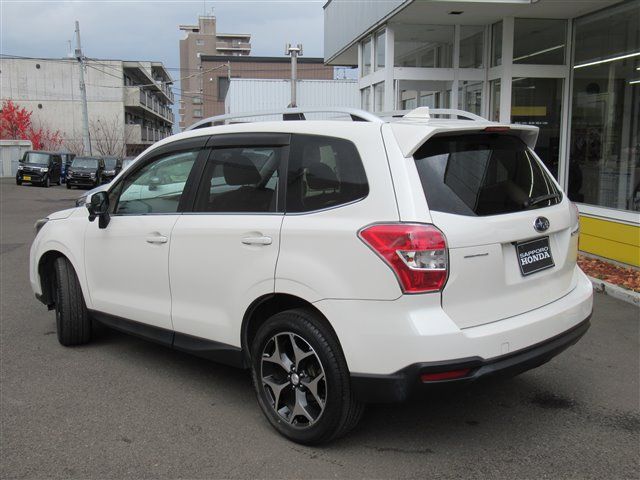 Subaru FORESTER 2015-10 186787-4