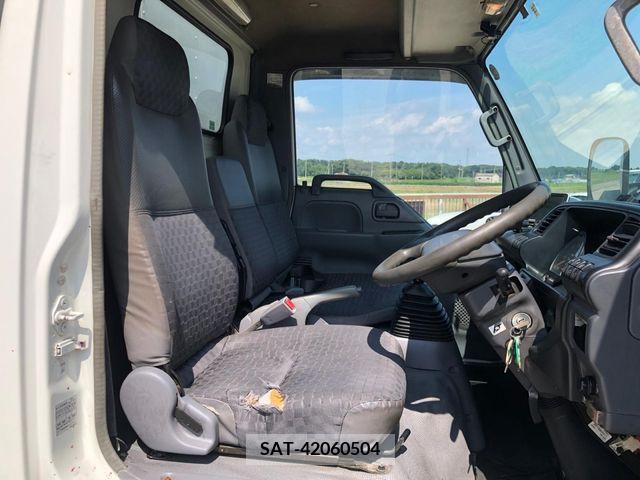 Isuzu ELF TRUCK 2005-08 359650-8