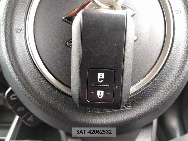 Suzuki SWIFT 2017-01 236912-15