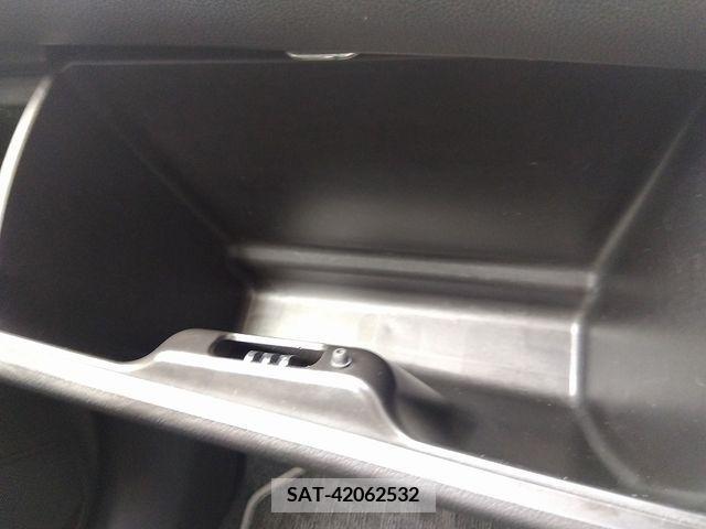 Suzuki SWIFT 2017-01 236912-14