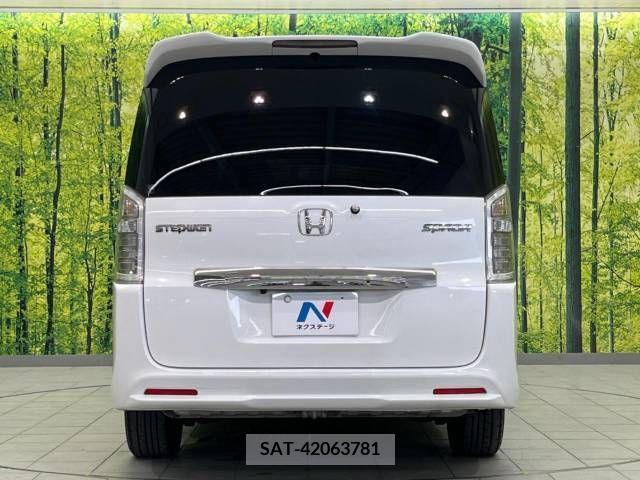 Honda e 2012-10 345295-16