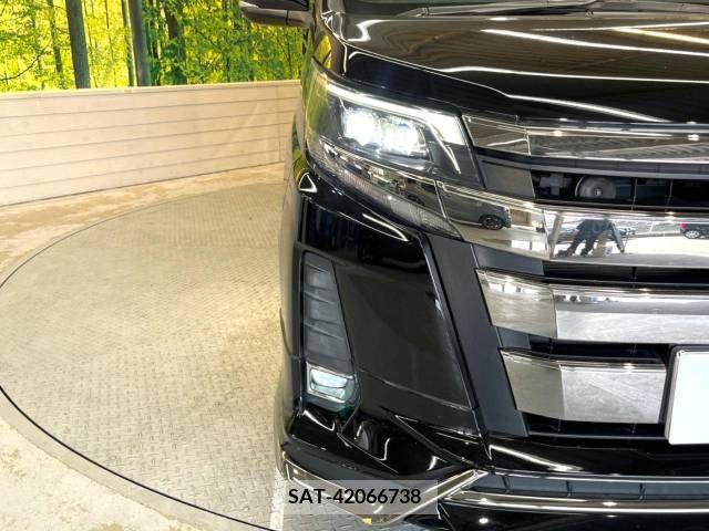 Toyota NOAH 2017-08 227275-13