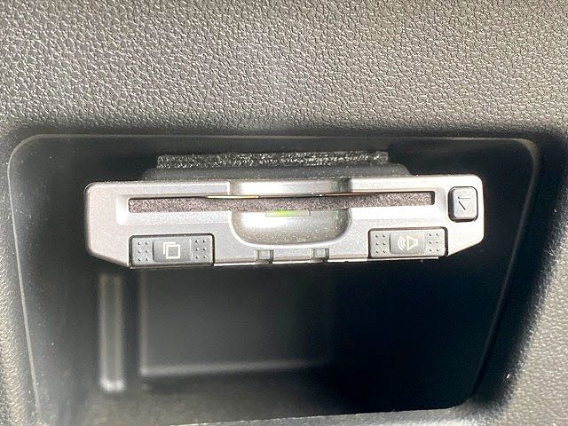 Daihatsu WAKE 2015-05 8240-5