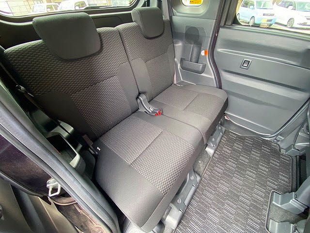 Daihatsu WAKE 2015-05 8240-3