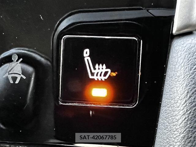 Nissan SKYLINE 2015-03 218916-16