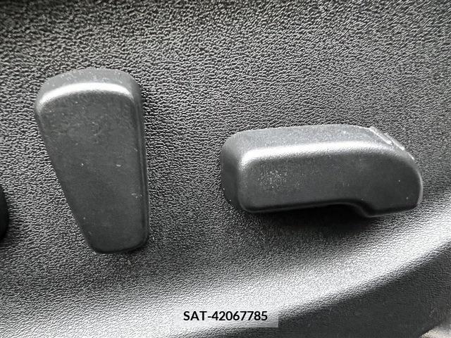 Nissan SKYLINE 2015-03 218916-17