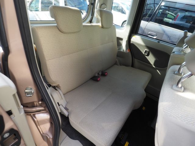 Daihatsu TANTO 2018-08 21759-12