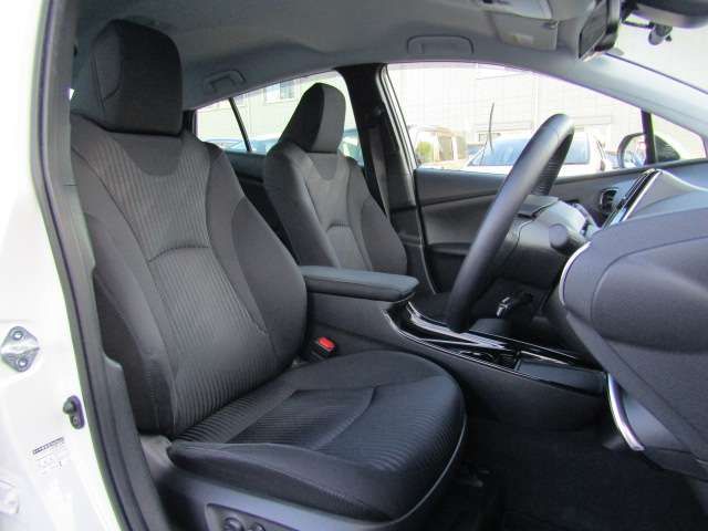 Toyota PRIUS 2020-05 186684-16