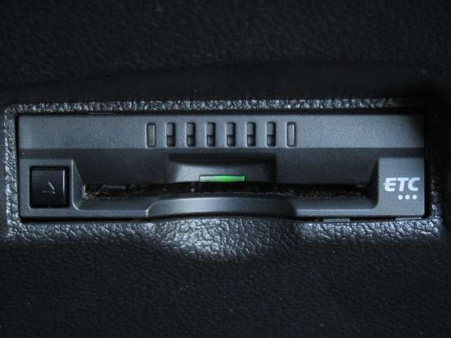 Toyota PRIUS 2020-05 186684-11
