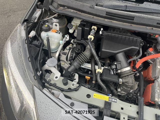 Nissan NOTE 2017-05 305387-10