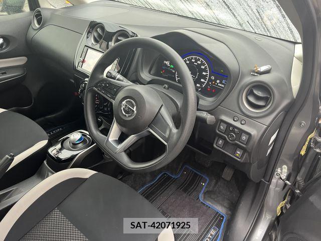 Nissan NOTE 2017-05 305387-12