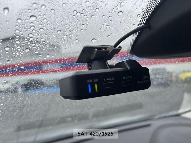 Nissan NOTE 2017-05 305387-18