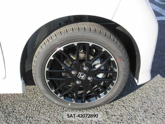 Honda N BOX CUSTOM 2023-08 203069-13