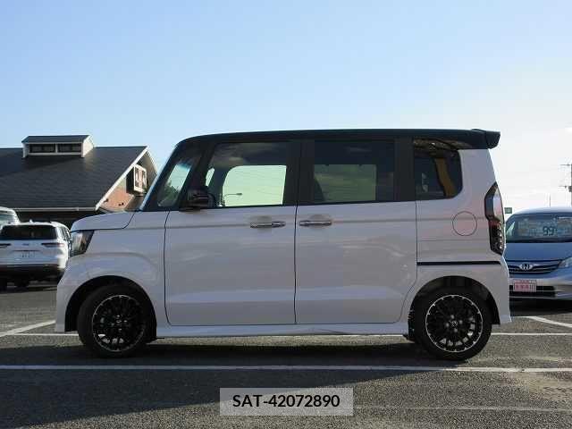 Honda N BOX CUSTOM 2023-08 203069-17