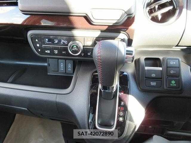 Honda N BOX CUSTOM 2023-08 203069-5