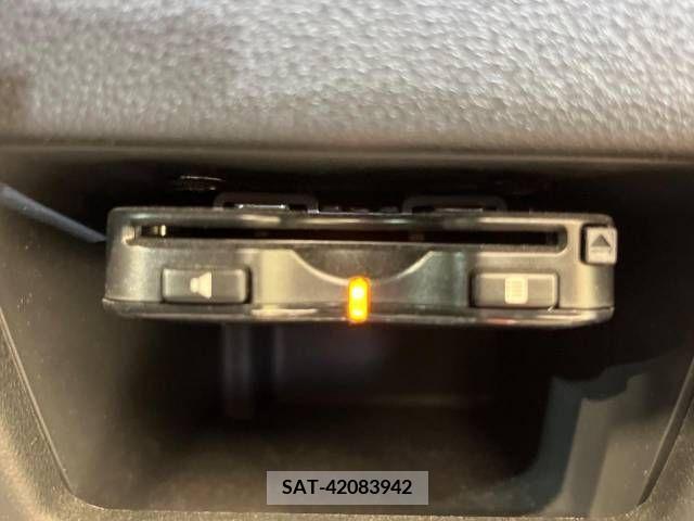 Daihatsu WAKE 2015-09 371066-7