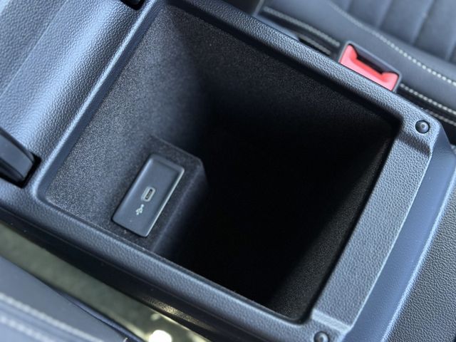 VolksWagen PASSAT 2022-05 187118-11