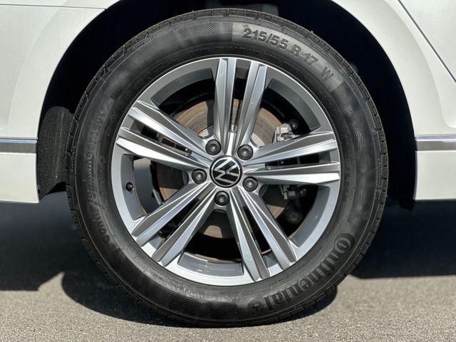VolksWagen PASSAT 2022-05 187118-26
