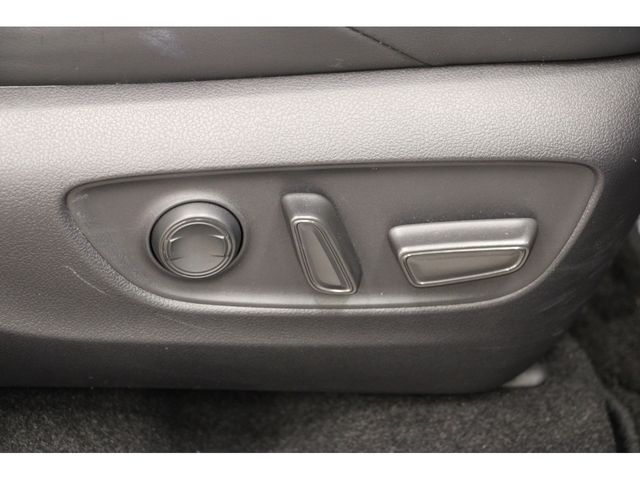 Toyota RAV4 2019-06 9603-11