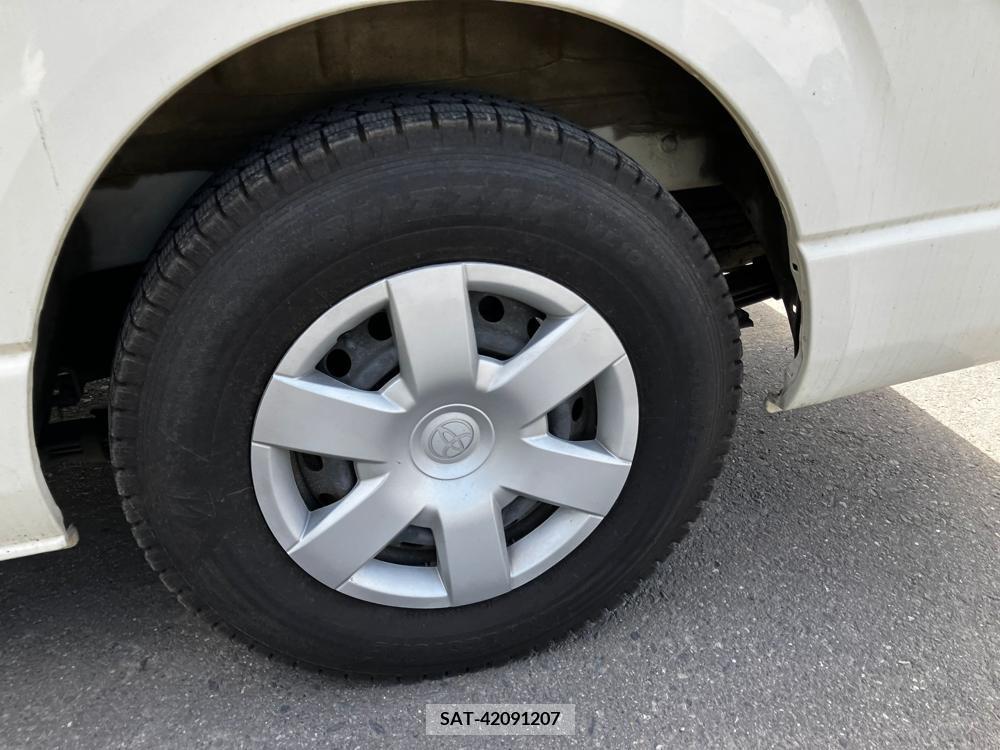 Toyota HIACE VAN 2017-01 258463-32