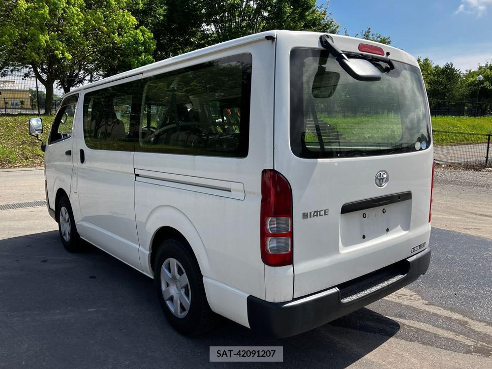 Toyota HIACE VAN 2017-01 258463-3