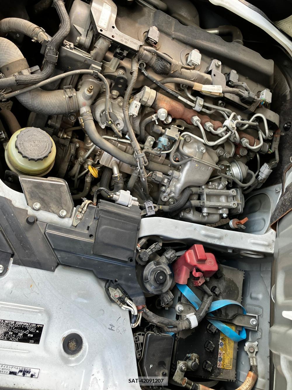 Toyota HIACE VAN 2017-01 258463-39