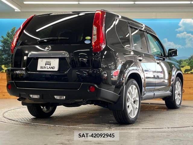 Nissan X-TRAIL 2013-02 226047-17