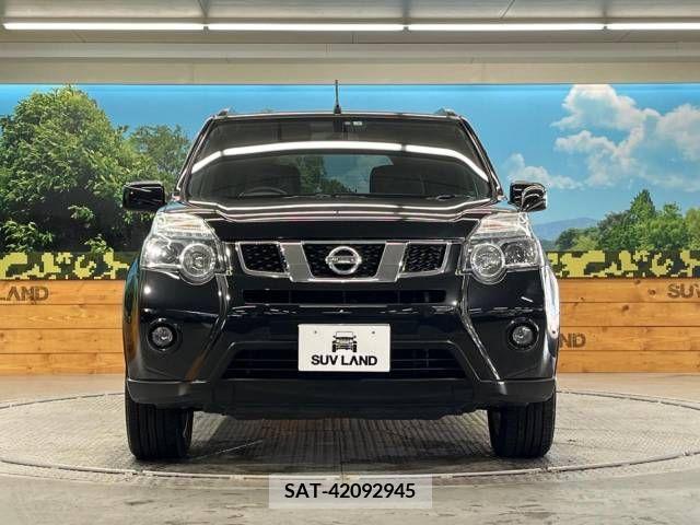 Nissan X-TRAIL 2013-02 226047-14