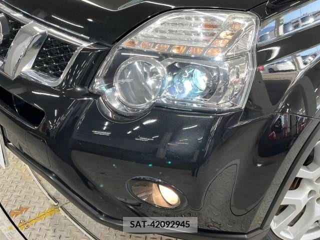 Nissan X-TRAIL 2013-02 226047-12