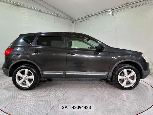 Nissan DUALIS 2010-04 268036-7