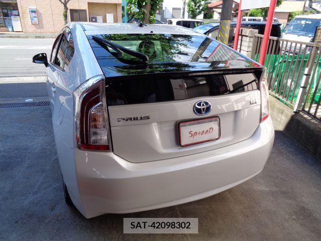Toyota PRIUS 2013-10 378682-3