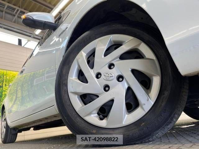 Toyota AQUA 2015-07 375790-13