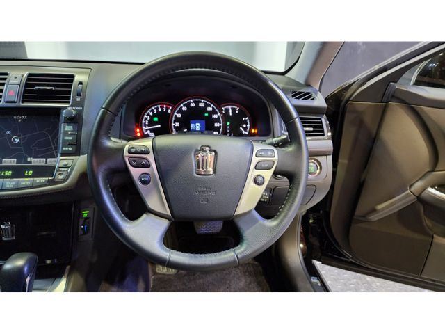 Toyota CROWN SEDAN 2010-09 5859-22