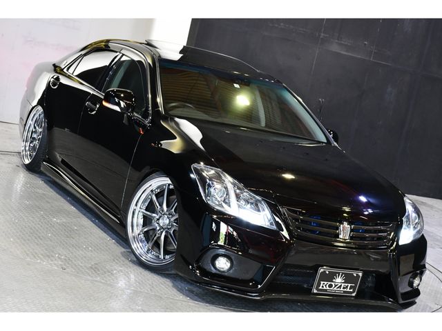 Toyota CROWN SEDAN 2010-09 5859-3