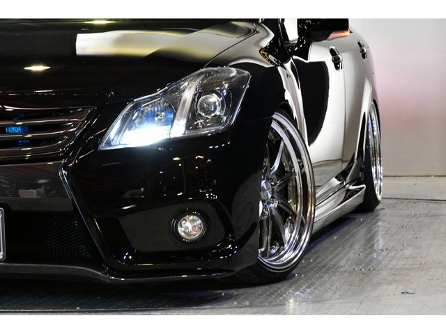 Toyota CROWN SEDAN 2010-09 5859-7