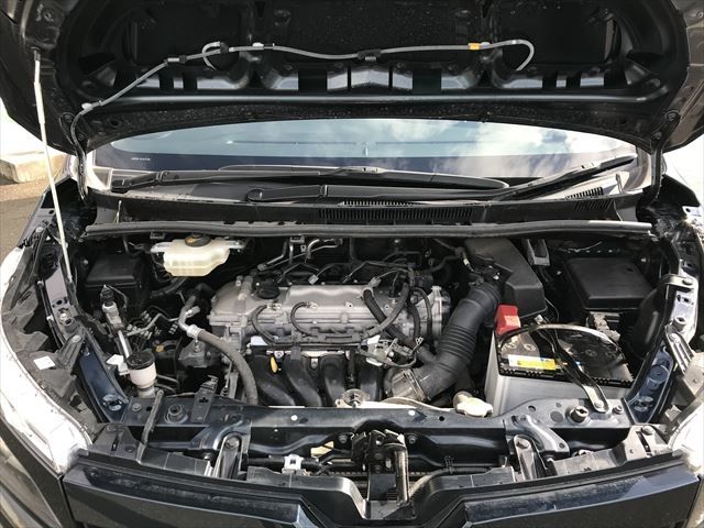 Toyota VOXY 2020-09 13398-29