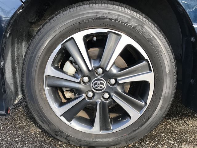 Toyota VOXY 2020-09 13398-8