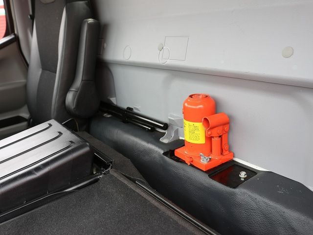 Mitsubishi CANTER 2017-12 183777-29