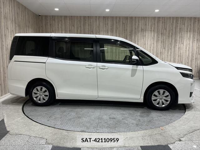 Toyota VOXY 2014-09 371638-15
