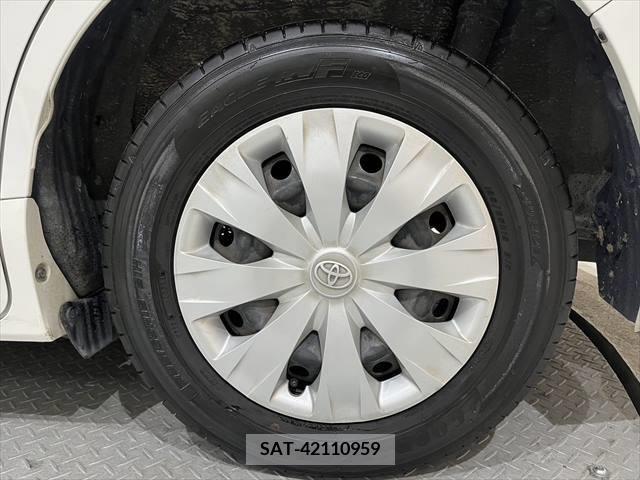 Toyota VOXY 2014-09 371638-24